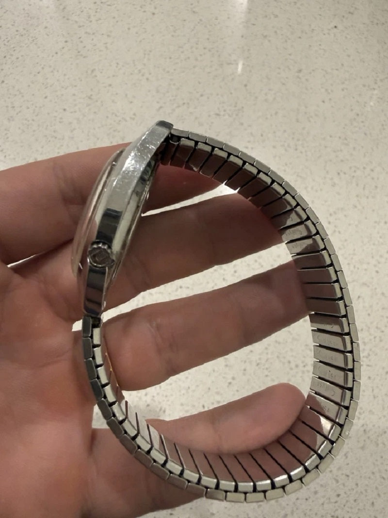 Bulova Diamond Vintage 1970’s Accuquartz Diamond Sunburst Dial Watch