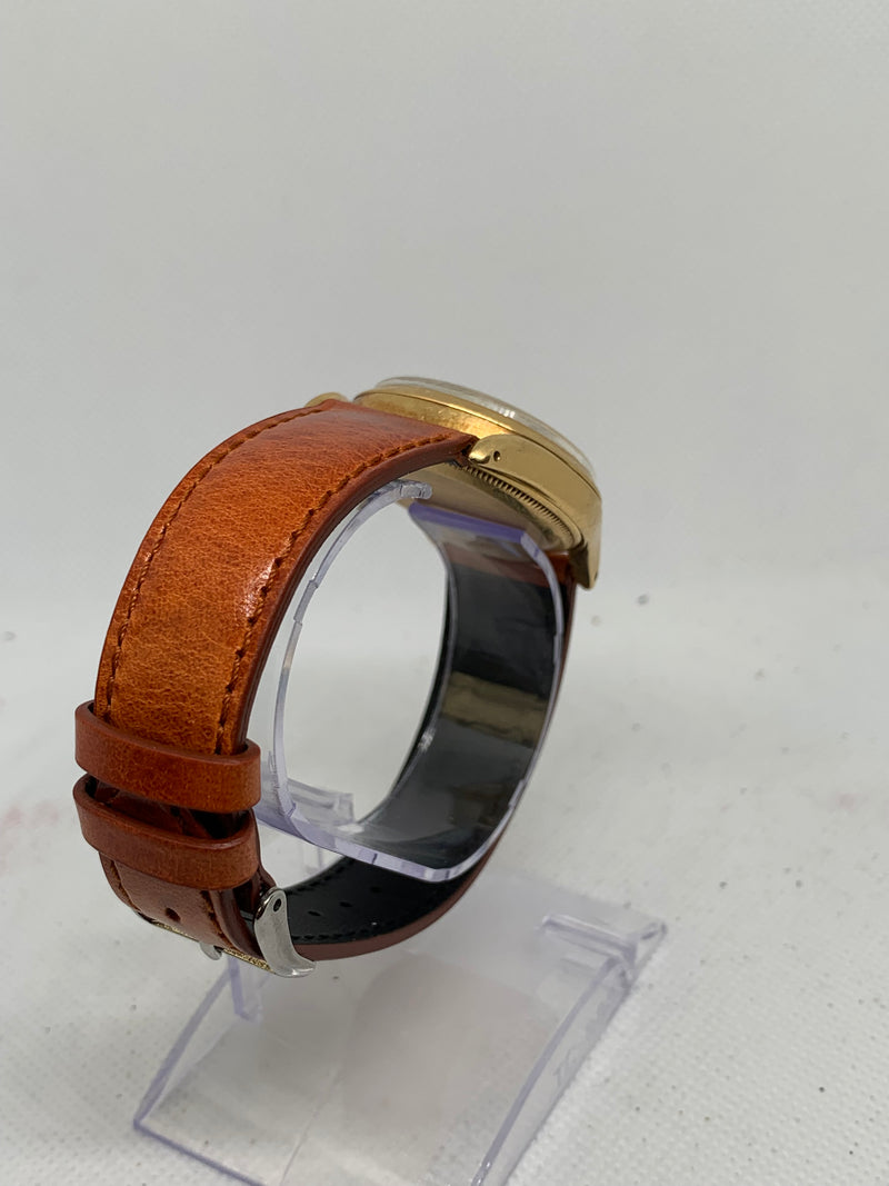 Rolex Oyster Perpetual 34 6590 Solid 18K Gold