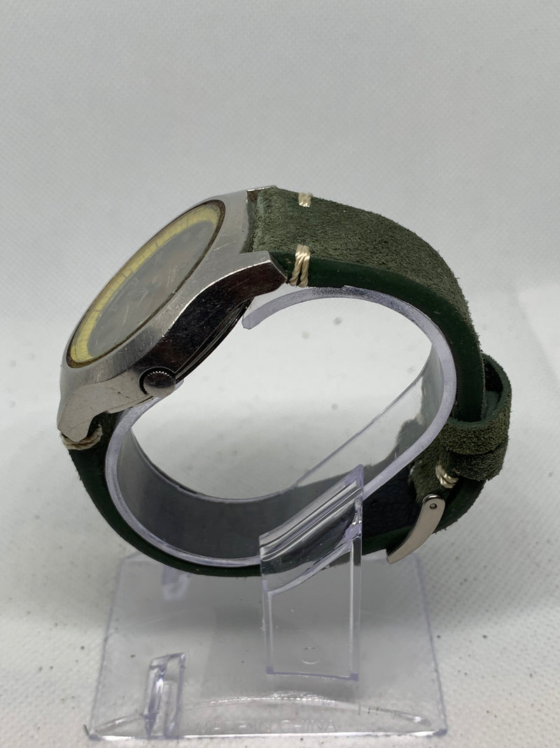 Omega Seamaster Automatic Big Yellow 42mm Rare Ref 166.066