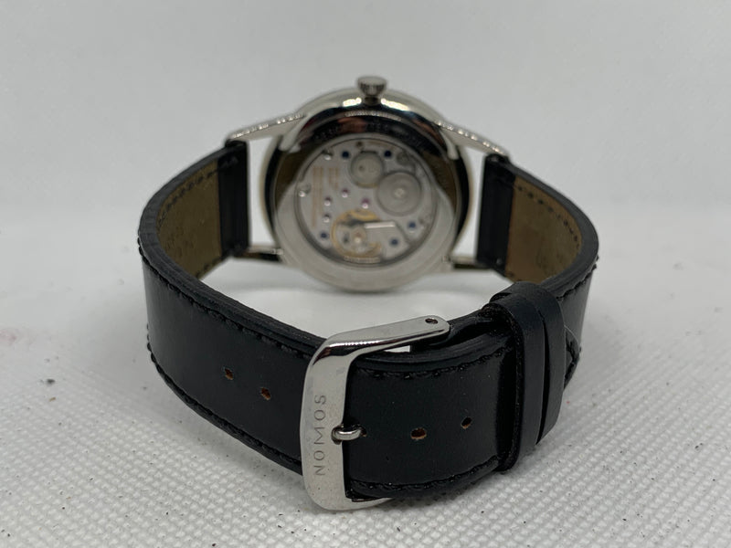 NOMOS Orion Datum 38 Date With Box