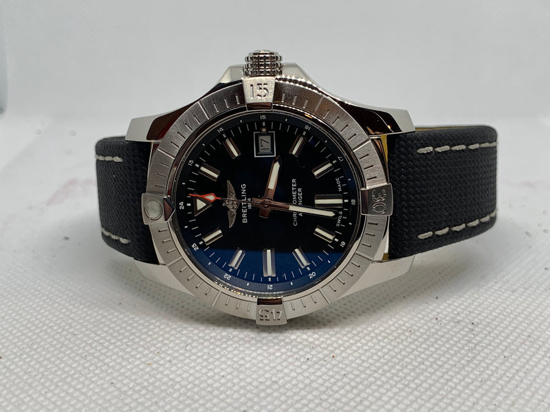 Breitling Avenger Automatic 43 Full Set