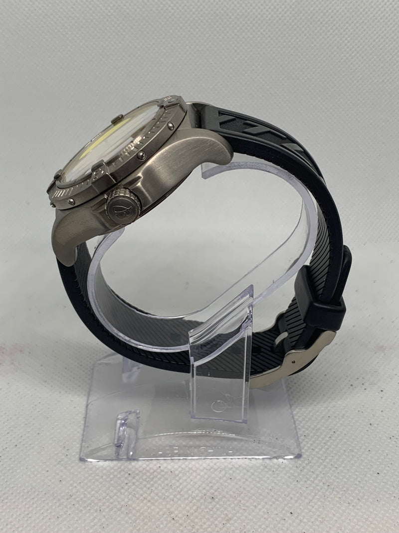 Breitling Avenger Seawolf E17370 44mm Yellow Dial Titanium Rubber Strap