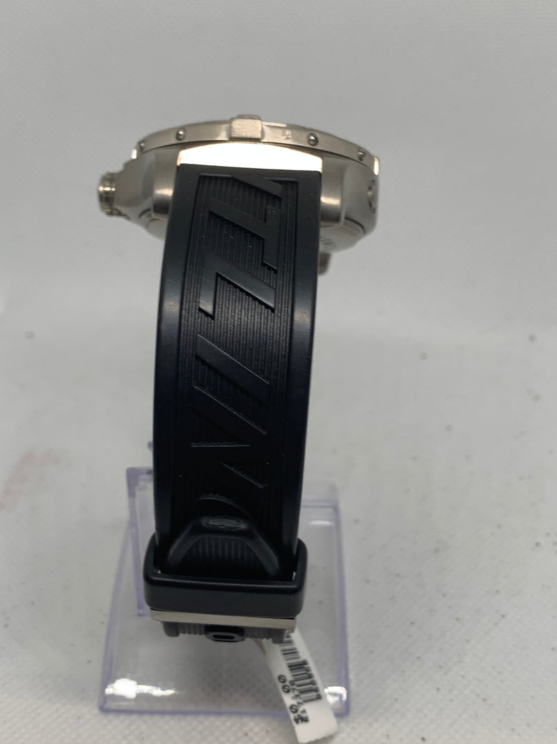 Breitling Avenger Seawolf E17370 44mm Yellow Dial Titanium Rubber Strap