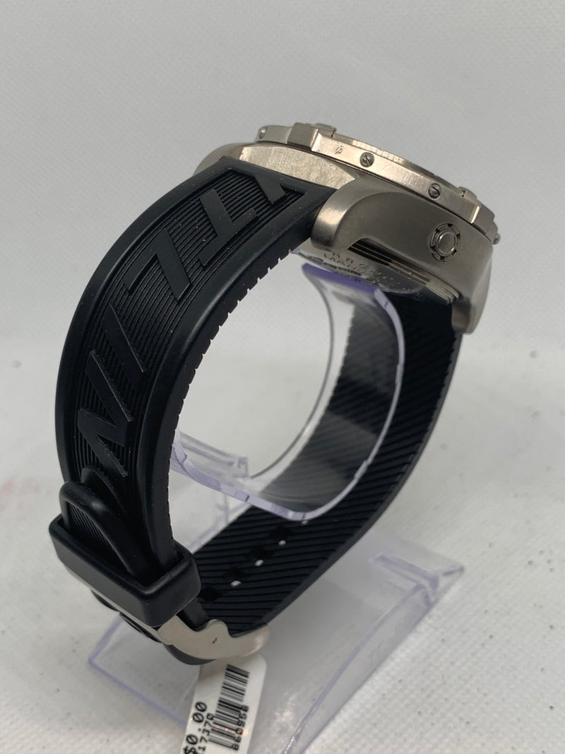 Breitling Avenger Seawolf E17370 44mm Yellow Dial Titanium Rubber Strap