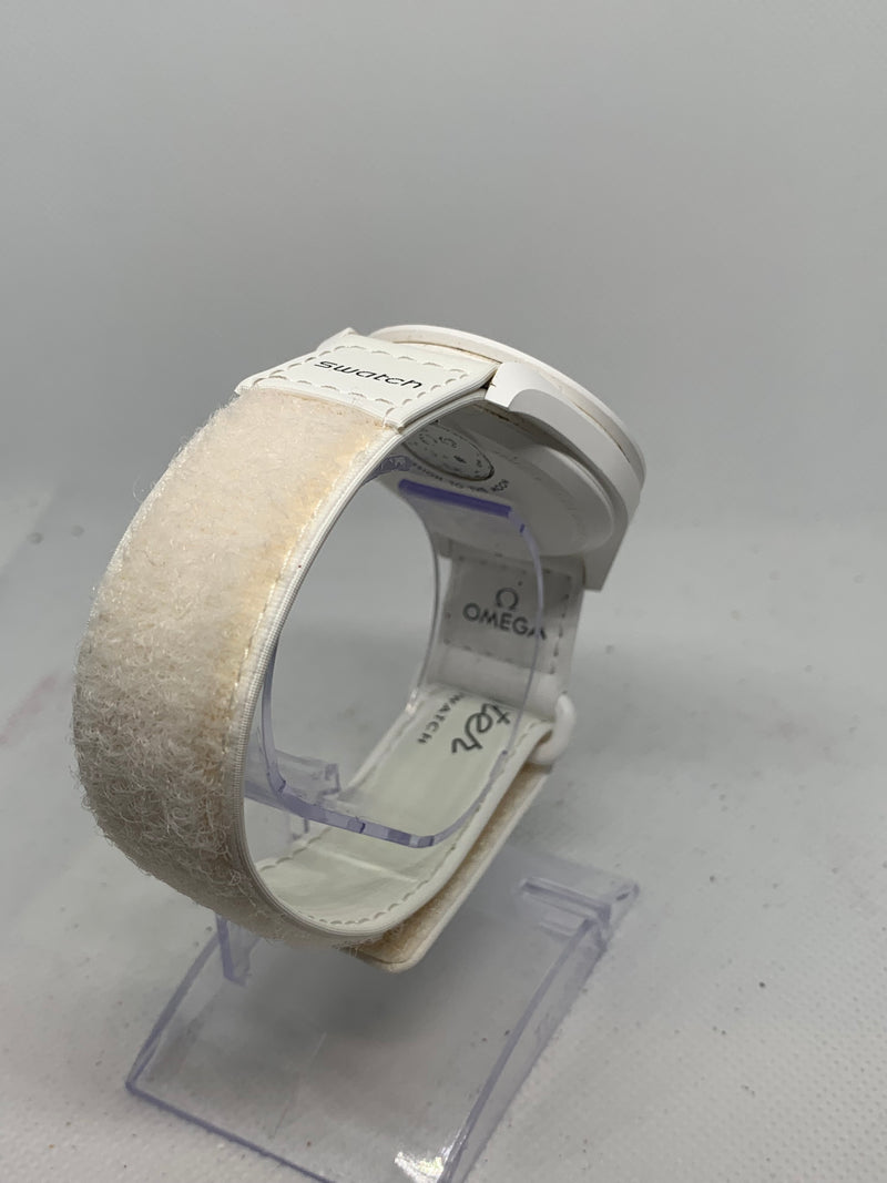 Swatch Moonswatch Mission To The Moonphase