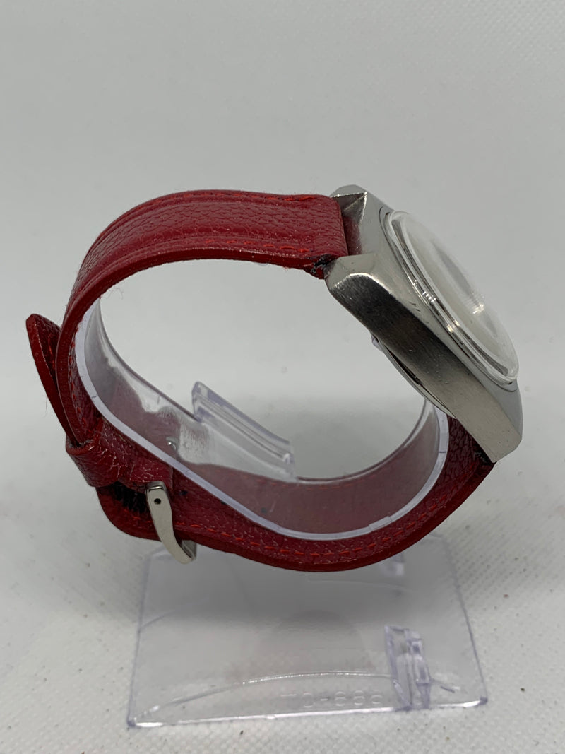 Nivada GRENCHEN TARAVANA Vintage swiss winding chronograph watch Cal. Landeron 187