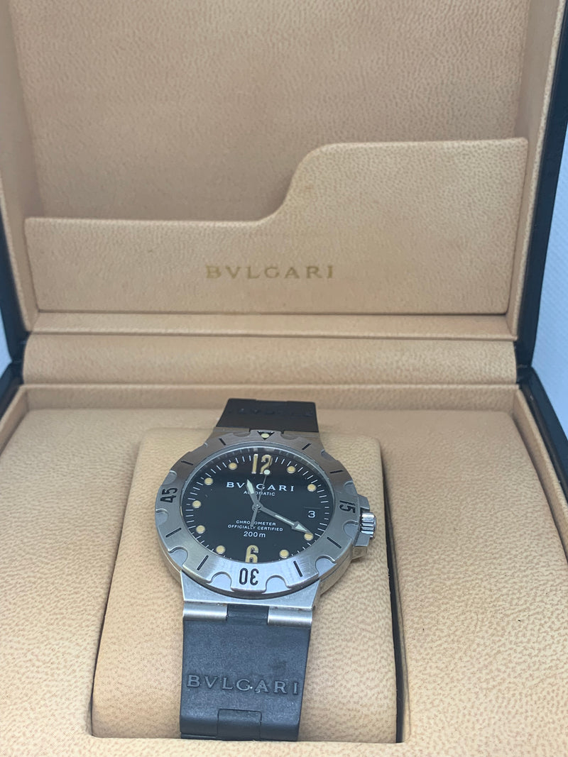 Bulgari Diagono Scuba 200M Automatic Chronometer Black Dial Black Rubber Strap SD 38 S