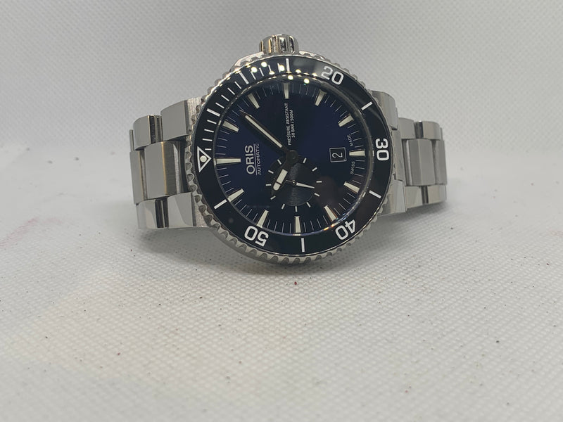 Oris Aquis Small Second Date Full Set