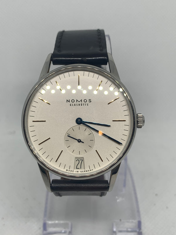 NOMOS Orion Datum 38 Date With Box