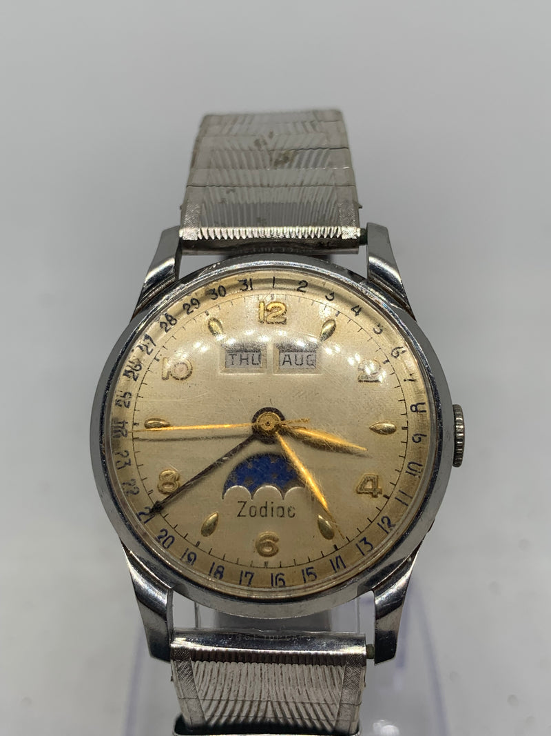 Zodiac 1960's Vintage Zodiac Ref. 742-908 Triple Date Calendar Moonphase in Satinless Steel