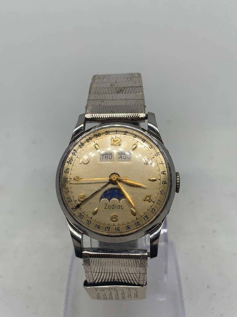Zodiac 1960's Vintage Zodiac Ref. 742-908 Triple Date Calendar Moonphase in Satinless Steel