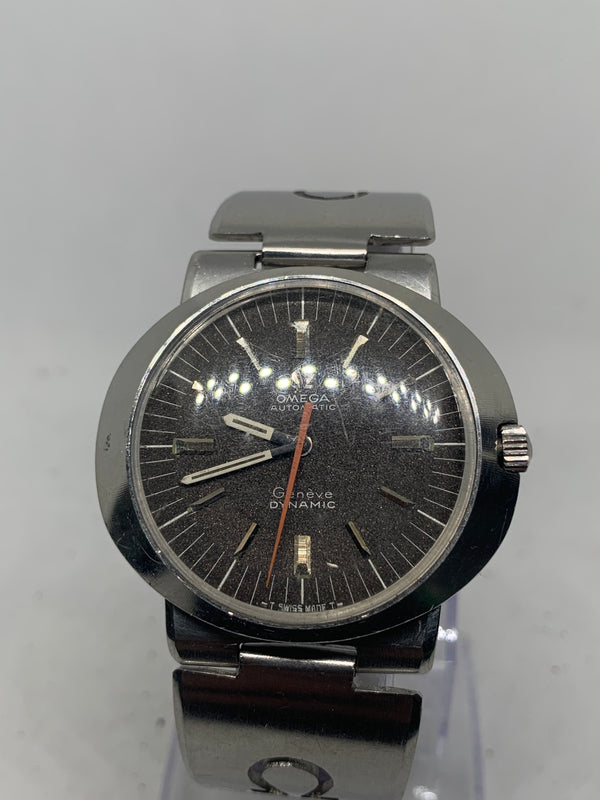 Omega Genève 1969s Genève Dynamic Winding Date Original Dial Steel Vintage Watch Ref 135.033