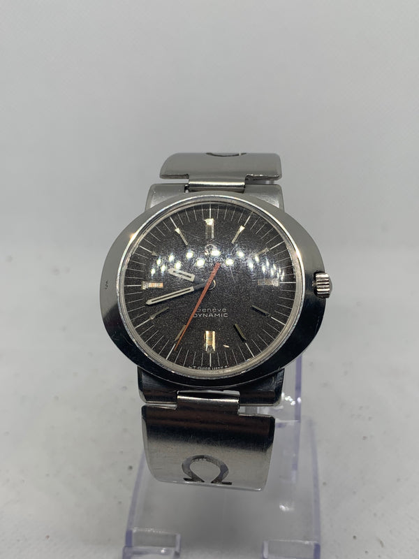 Omega Genève 1969s Genève Dynamic Winding Date Original Dial Steel Vintage Watch Ref 135.033