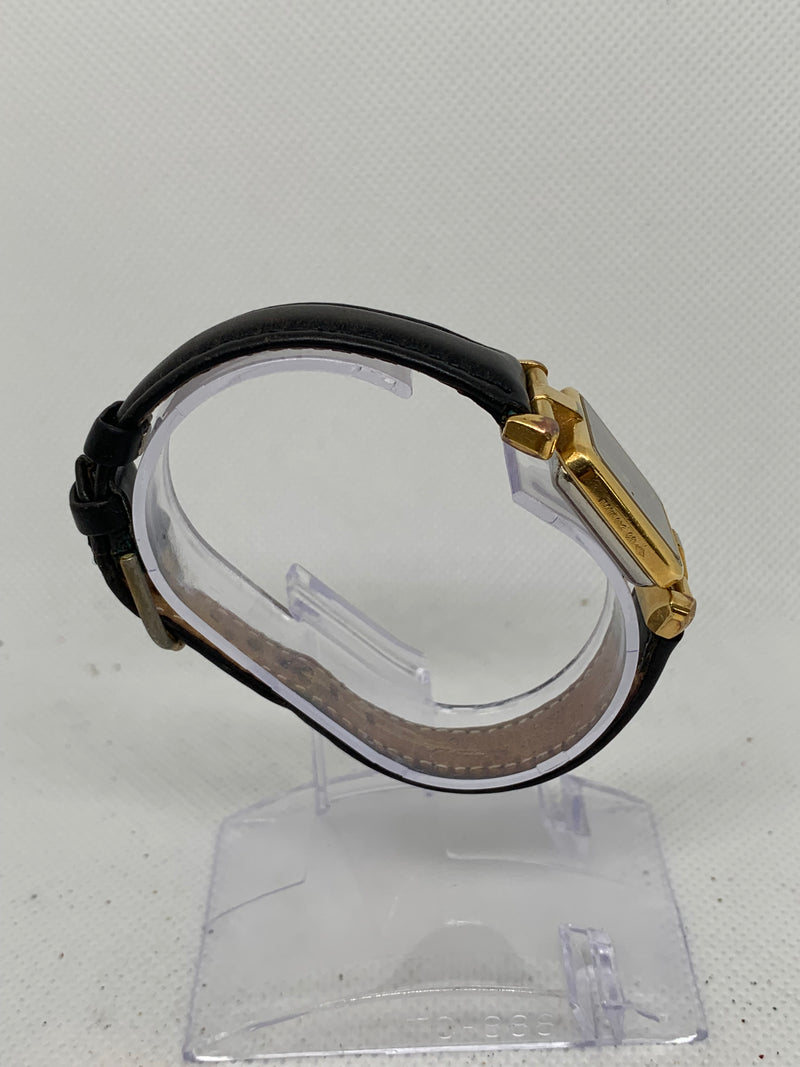 Universal Genève hand winding 17 Jewels Ref 511627