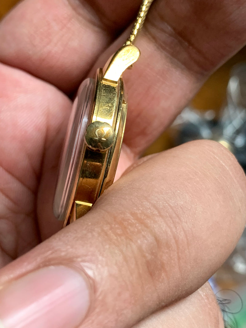 Omega Seamaster Vintage 34mm 18k Yellow Gold