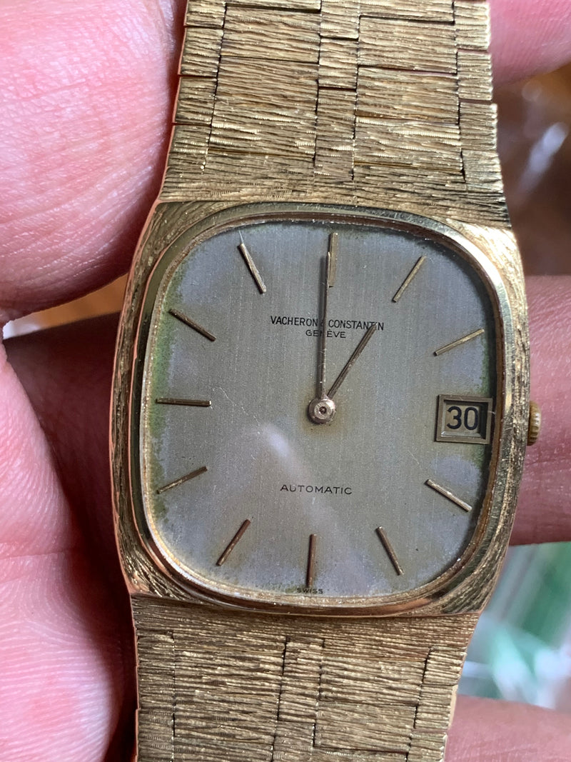 Vacheron Constantin Vintage 18 Karat Yellow Gold Vacheron Constantin Model 2045 Ultra Thin