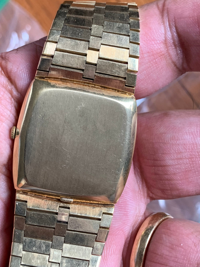 Vacheron Constantin Vintage 18 Karat Yellow Gold Vacheron Constantin Model 2045 Ultra Thin