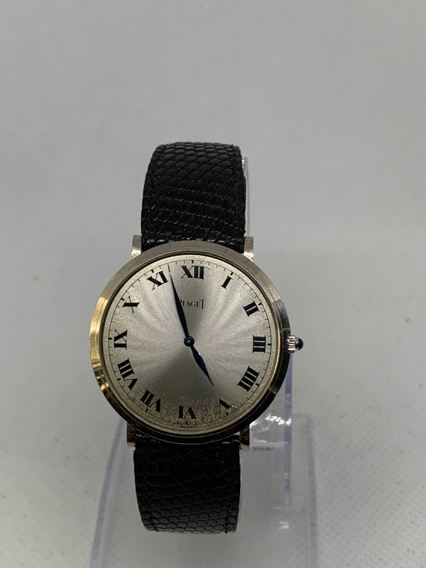 Piaget Classic 902 18k White Gold 31mm watch