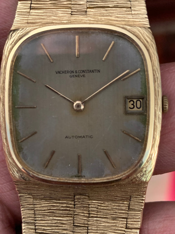 Vacheron Constantin Vintage 18 Karat Yellow Gold Vacheron Constantin Model 2045 Ultra Thin