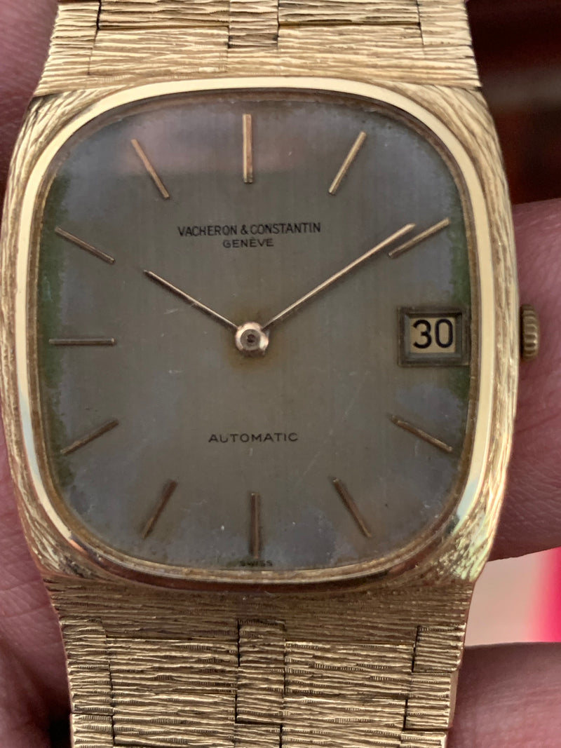Vacheron Constantin Vintage 18 Karat Yellow Gold Vacheron Constantin Model 2045 Ultra Thin