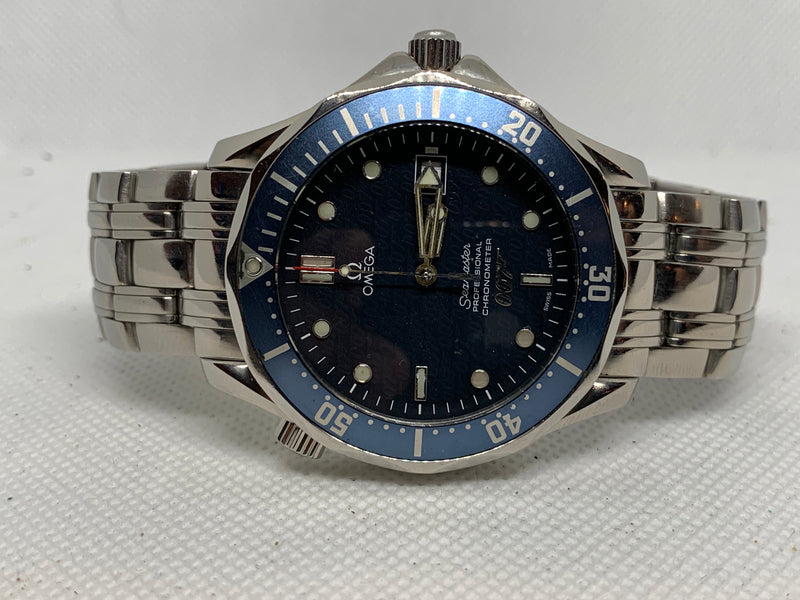 Omega Seamaster Diver 300 M James Bond 300m 007 Logo 40th Anniversary 41.5MM Watch Ref 2537.80 With Box