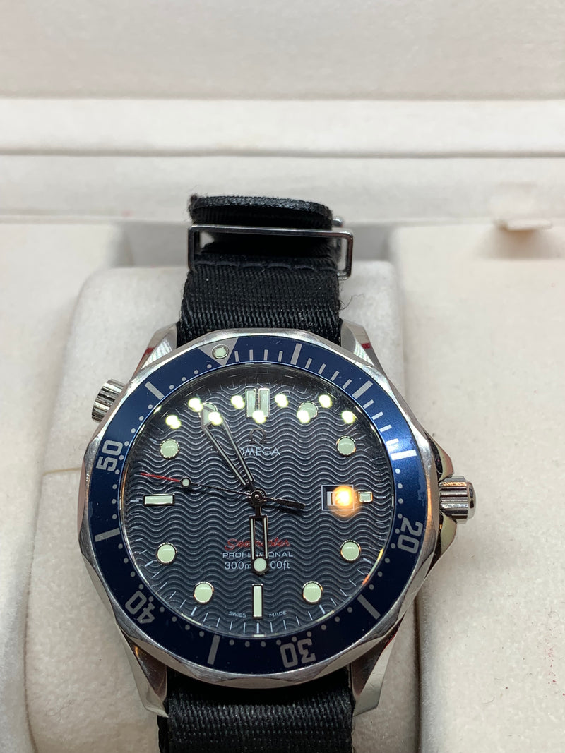 Omega Seamaster Diver 300 M PROFESSIONAL 2221.80 DIVER LARGE BLUE MENS WATCH FULL SET