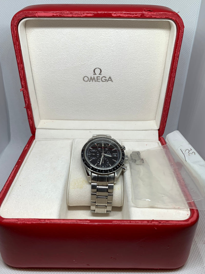 Omega Speedmaster Date Ref. 32105000 black dial steel bracelet Full Set 2013