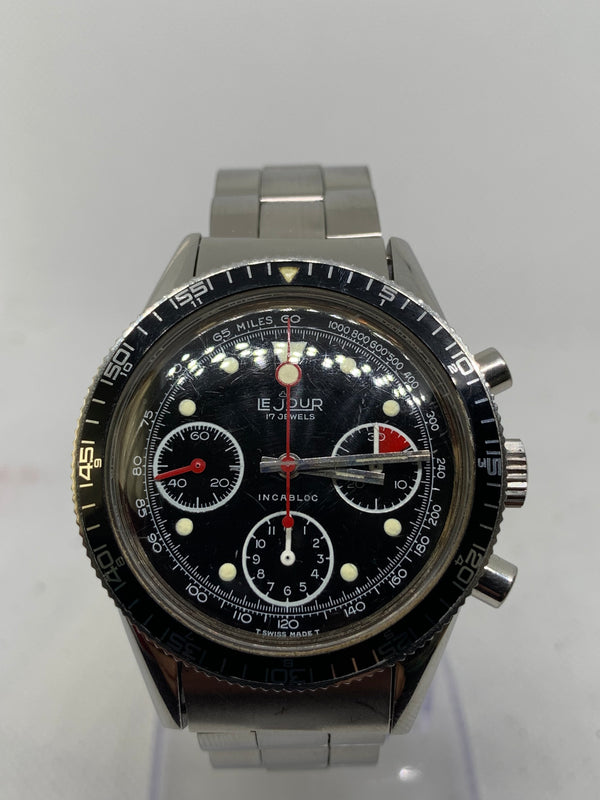Le Jour Chronograph Vintage Cal. Valjoux 72 Steel 38mm Glossy Tritium Dial 1970’s