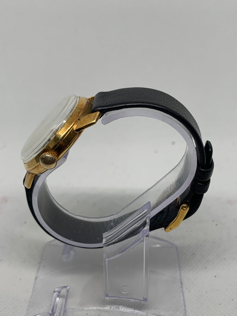 Universal Geneve Triple Date - Moonhase Solid 18k Gold - 1940s - Calendar Watch