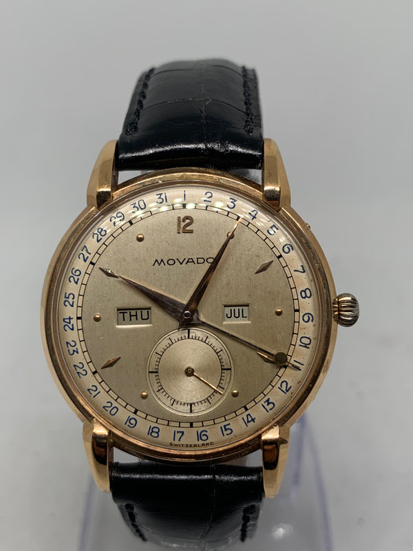Movado Vintage Triple-Calendar in 18kt Solid Rose Gold from 50s Excellent Condition Fancy Lugs
