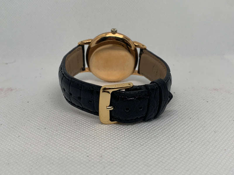 Movado Vintage Triple-Calendar in 18kt Solid Rose Gold from 50s Excellent Condition Fancy Lugs