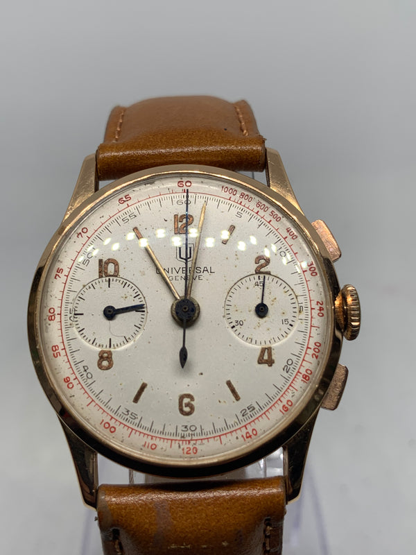 Universal Genève Vintage Chronograph 18kt Solid Rose Gold from the 1940s