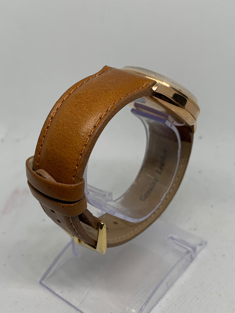 Universal Genève Vintage Chronograph 18kt Solid Rose Gold from the 1940s