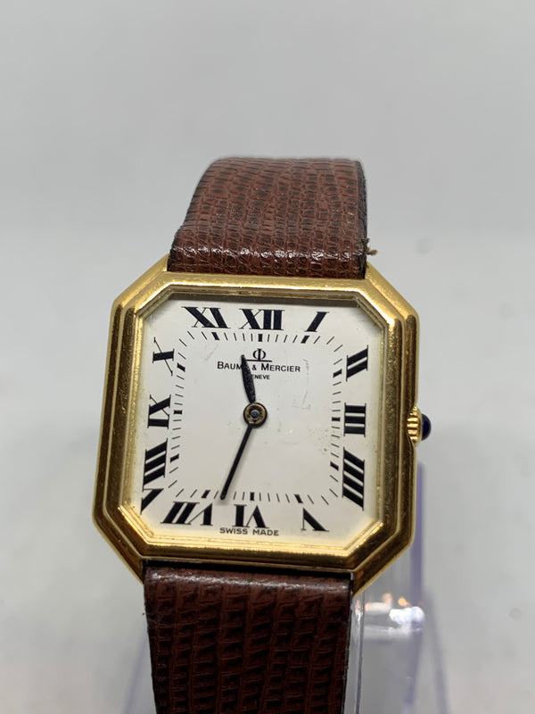 Baume & Mercier Ceinture 27 x 24 mm 18K Soilid Yellow Gold Leather Watch 38260 Ceinture