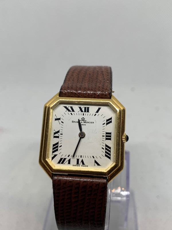 Baume & Mercier Ceinture 27 x 24 mm 18K Soilid Yellow Gold Leather Watch 38260 Ceinture