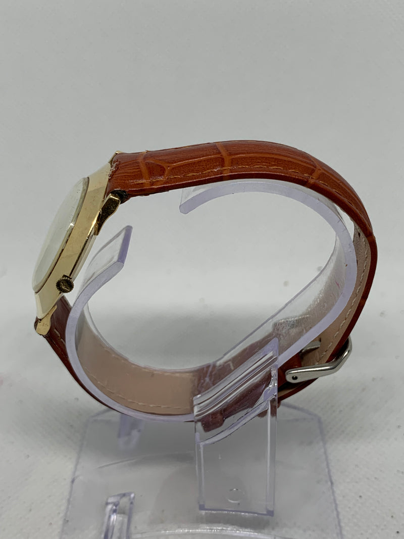 Jaeger-LeCoultre Solid Gold 14k Unpolished Fancy Case - Original Box