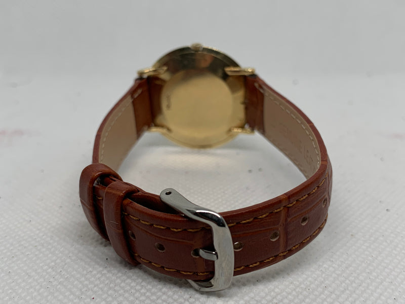 Jaeger-LeCoultre Solid Gold 14k Unpolished Fancy Case - Original Box