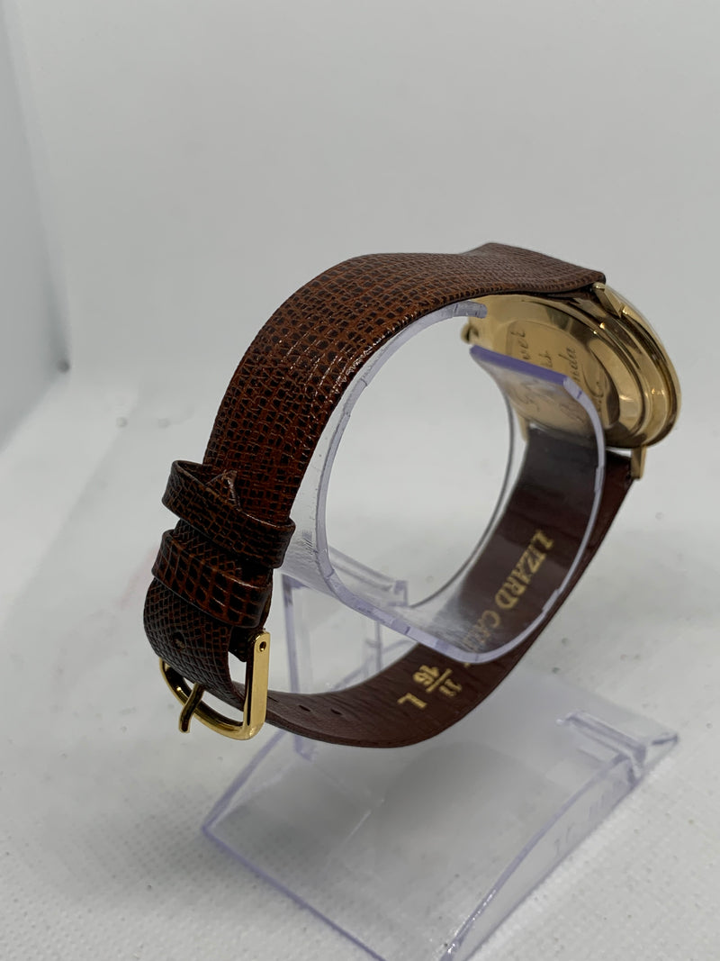 Jaeger-LeCoultre from 1950s 14K Solid Gold Fancy Bevelled Case Watch