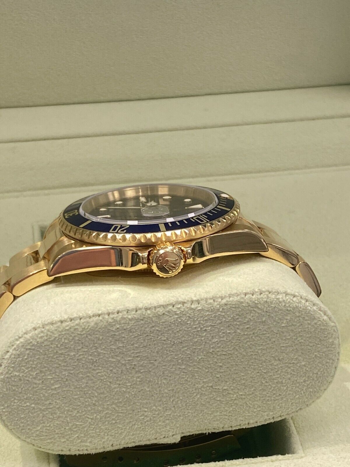 Rolex Submariner 16618 Blue Dial 18k Solid Yellow Gold 40mm – Windsor ...